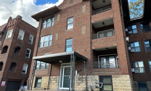 Apartments Near La Roche 5635-5645 Hobart St. for La Roche College Students in Pittsburgh, PA