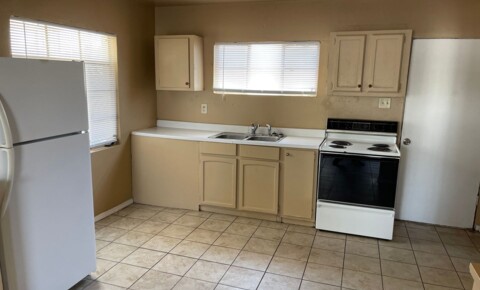 Apartments Near Las Cruces LCO S. Espina 1406 for Las Cruces Students in Las Cruces, NM