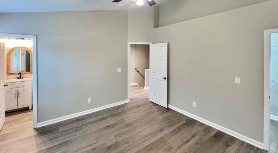 Like NEW 2 BR/2.5 BA Townhome in Kennesaw!