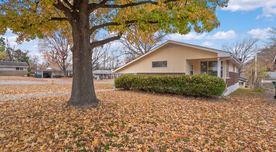 Single Family Ranch (3 Bed / 1 Bath) in Moline Acres!