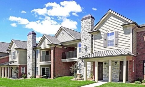 Apartments Near OU Parkways of Auburn Hills LLC for Oakland University Students in Rochester, MI